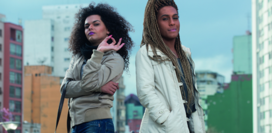 ARTISTAS Assucena Assucena e Raquel Virgínia da banda As Bahias e a Cozinha Mineira