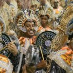 Acima, a escola de samba Acadêmicos do Tatuapé (Foto- Paulo Pinto : LIGASP)