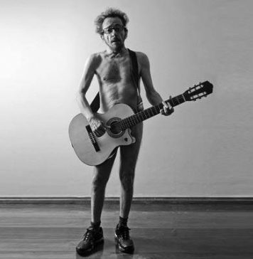 Tom Zé nu & cru Tom Zé abre