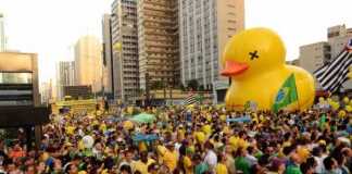 Manifestação a favor do impeachment de Dilma na avenida Paulista – Foto- Rovena Rosa:Agência Brasil