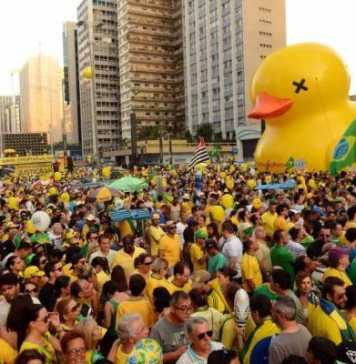 Manifestação a favor do impeachment de Dilma na avenida Paulista – Foto- Rovena Rosa:Agência Brasil