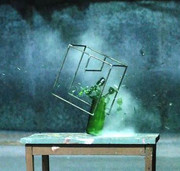 Raul Mourão expõe sua produção multimídia na Galeria Nara Roesler