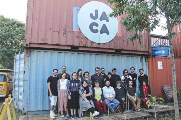A equipe do JA.CA em sua sede no Jardim Canadá, na Região Metropolitana de Belo Horizonte.