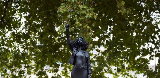 estátua bristol
