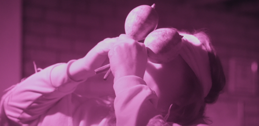 Still de "Mesa curandera", de Louidgi Beltrame, 2018. Foto: divulgação.