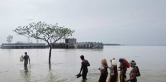 Em razão da Cúpula do Clima 2021, relembramos seu trabalho "A tempestade que se aproxima", que denuncia a inércia dos líderes mundiais ao documentar os efeitos danosos da mudança climática em Bangladesh, uma década atrás