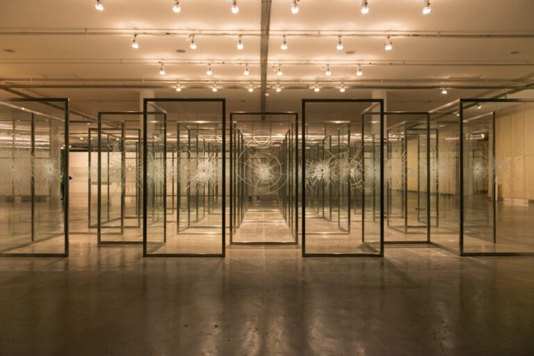 "Landscape", by Regina Silveira, work commissioned for the Bienal. Photo: © Levi Fanan / Fundação Bienal de São Paulo