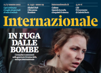 Capa da revista Internazionale, com foto de Gleb Garanich.