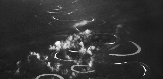 Jutai River. State of Amazonas, Brazil, 2017. Photo: Sebastião Salgado.