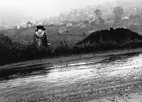 "Surprise on the road", from the series Journey through the Fantastic, by Boris Kossoy.