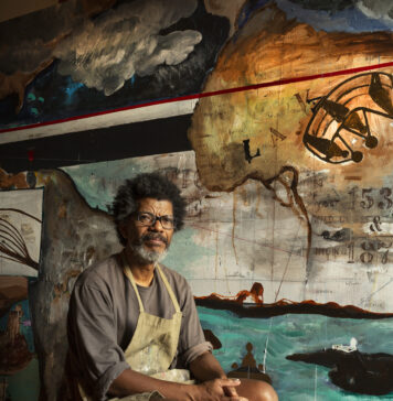O pintor fluminense Arjan Martins, em seu ateliê no Rio de Janeiro. Foto: Pepe Schettino