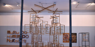 Caravana Museu do Homem do Nordeste, de Jonathas de Andrade, na exposição "O rebote do bote"