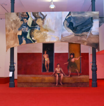 Regina Parra, "Deserto-pano de cena" (2022-2023), obra da exposição "Pagã", na Pina Estacão. Foto: Christina Ruffato