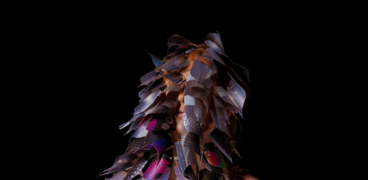 Sandra Lapage apresenta ‘Além do manto’, com obras que refletem sobre os hábitos de consumo Sandra Lapage, "Previsão de visibilidade", 2021. Foto: João Mascaro