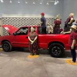 Edgar Calel move montanhas e transporta cultura da Guatemala para Inhotim Vista da exposição “Ru Jub’ulik Achik’ – Aromas de um sonho”, de Edgar Calel, em cartaz no Inhotim. Foto: Marcos Grinspum Ferraz