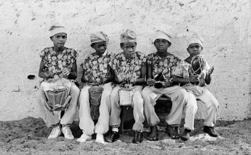 Exposição “Zumví Arquivo Afro Fotográfico” de Lázaro Roberto