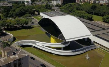 Exposição “16ª Bienal Internacional de Arte Contemporânea de Curitiba”