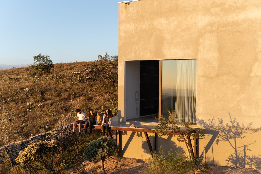 Ateliê de Gisele Camargo na Serra do Cipó